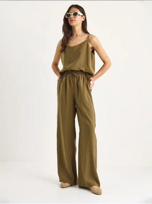 Conjunto coordinado de camisola sin mangas y pantalón de pernera ancha lucci - Kiabi Conjunto coordinado de camisola sin mangas y pantalón de pernera ancha lucci - Kiabi