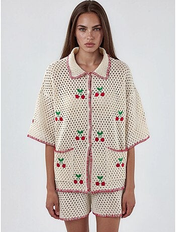 Conjunto coordinado de dos piezas con cuello polo bordado hiccup
