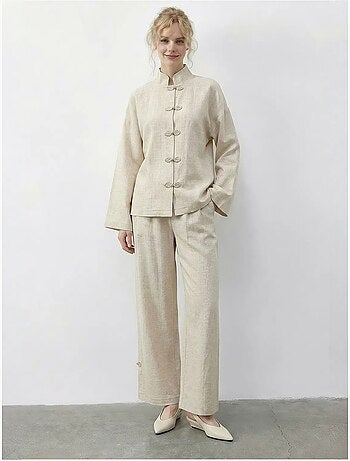 Conjunto coordinado de dos piezas de cintura alta y pierna ancha con cuello mao lucci