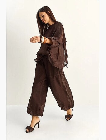 Conjunto coordinado de dos piezas de talle alto con pierna ancha lucci