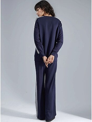 Conjunto coordinado de sudadera a rayas con cuello redondo y pantalón de pernera recta hiccup