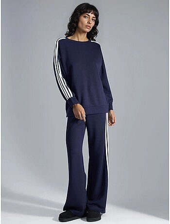 Conjunto coordinado de sudadera a rayas con cuello redondo y pantalón de pernera recta hiccup