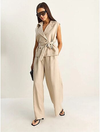Conjunto coordinado de talle alto con pierna ancha y cuello chal lucci