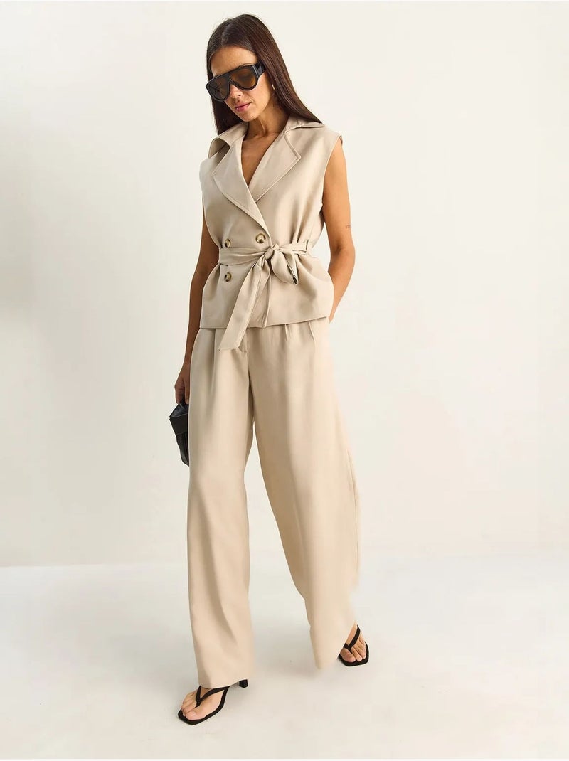 Conjunto coordinado de talle alto con pierna ancha y cuello chal lucci Beige arcilla - Kiabi