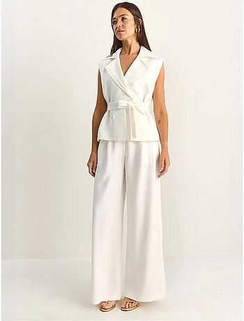 Conjunto coordinado de talle alto con pierna ancha y cuello chal lucci