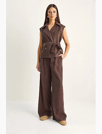Conjunto coordinado de talle alto con pierna ancha y cuello chal lucci