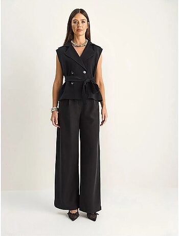 Conjunto coordinado de talle alto con pierna ancha y cuello chal lucci