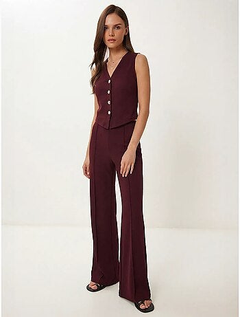 Conjunto coordinado de tiro alto con escote en v, botones y pernera ancha istanbul