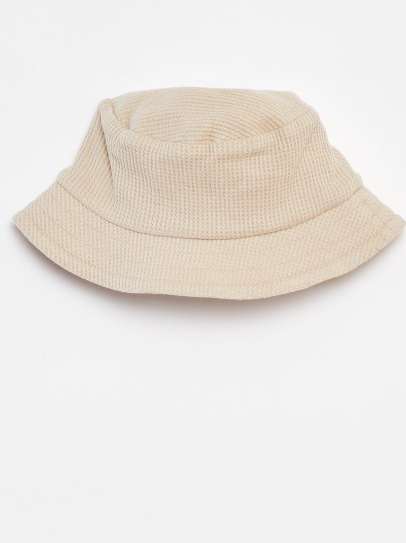 Conjunto corto camiseta + Pantalón corto + gorro - 3 piezas BEIGE - Kiabi