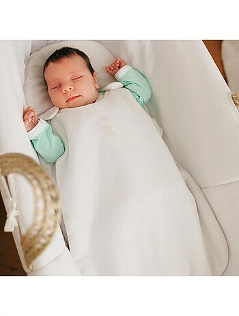 Conjunto de 2 bodies estampados de manga larga