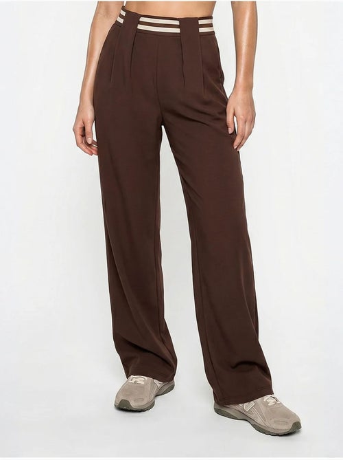 Conjunto de 2 piezas con camiseta de cuello redondo y pantalones de pernera ancha lucci - Kiabi Conjunto de 2 piezas con camiseta de cuello redondo y pantalones de pernera ancha lucci - Kiabi