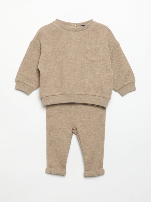 Conjunto de 2 piezas de punto acanalado - Sudadera + pantalón - Kiabi Conjunto de 2 piezas de punto acanalado - Sudadera + pantalón - Kiabi