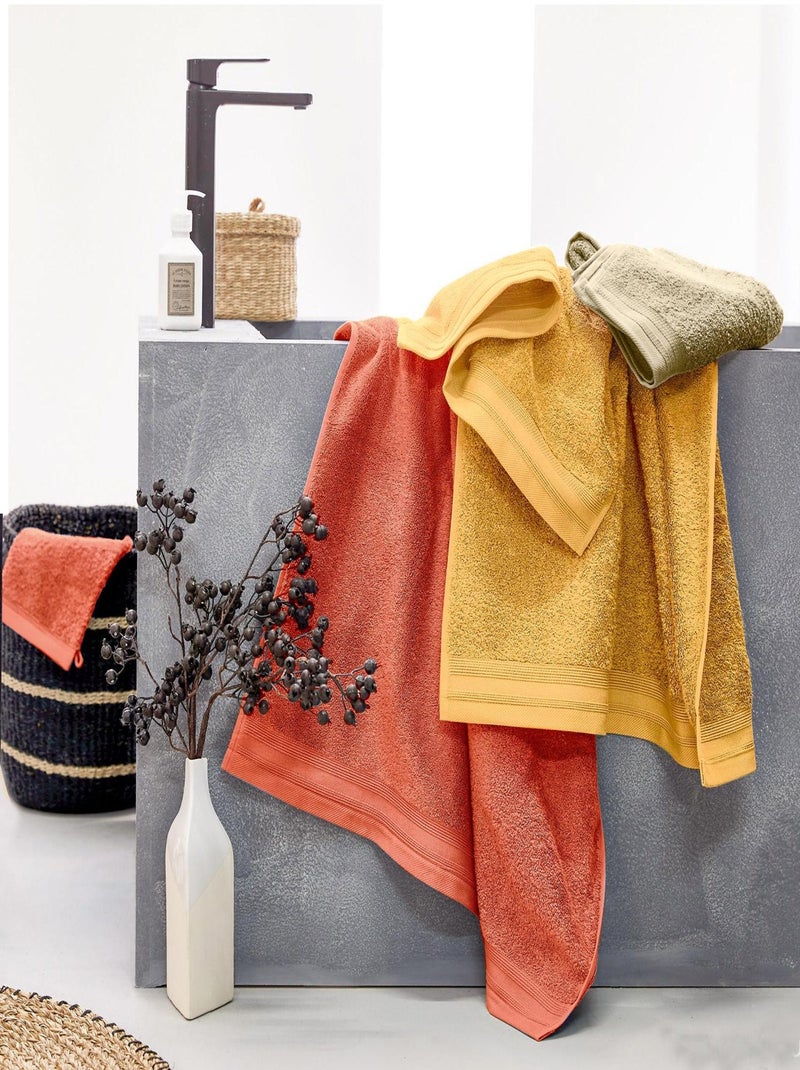 Conjunto de 2 toallas de baño de felpa Rojo ladrillo - Kiabi