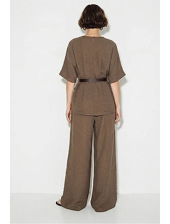 Conjunto de blusa de viscosa-lino y pantalón de pernera ancha lucci