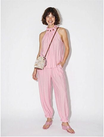 Conjunto de blusa halter y pantalones de tiro alto lucci