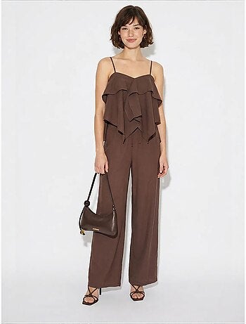 Conjunto de blusa palabra de honor con volante y pantalón de pernera ancha lucci