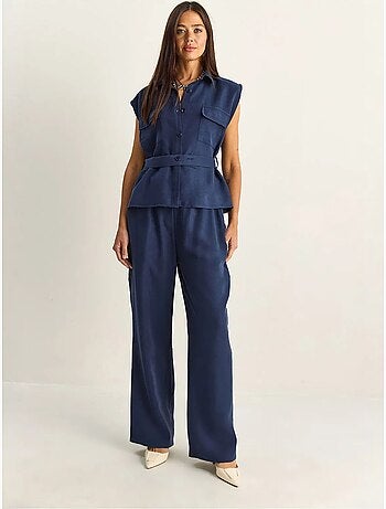Conjunto de blusa sin mangas con cinturón y pantalón de pernera ancha lucci