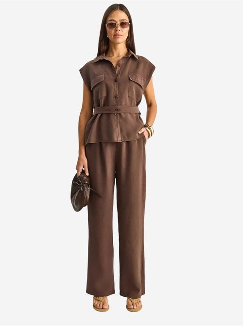 Conjunto de blusa sin mangas con cinturón y pantalón de pernera ancha lucci - Kiabi Conjunto de blusa sin mangas con cinturón y pantalón de pernera ancha lucci - Kiabi