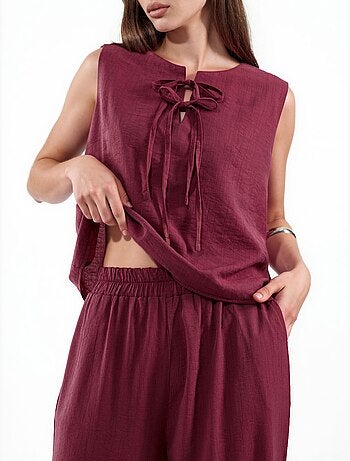 Conjunto de blusa sin mangas texturizada y pantalón de pernera ancha hiccup