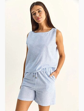 Conjunto de blusa y shorts de seersucker a rayas lucci