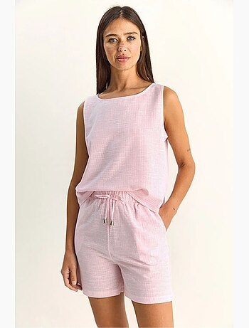 Conjunto de blusa y shorts de seersucker a rayas lucci