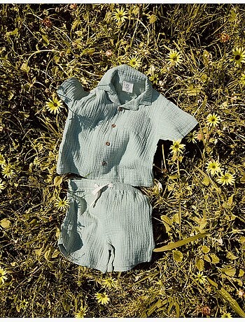 Conjunto de camisa y bermudas de algodón