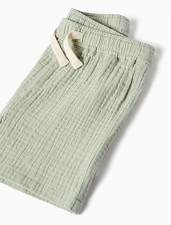 Conjunto de camisa y bermudas de algodón