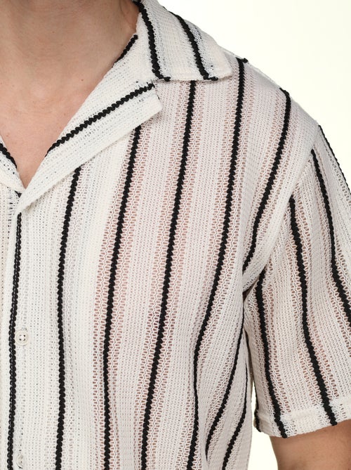 Conjunto de camisa y pantalón corto a rayas - Frilivin - Kiabi Conjunto de camisa y pantalón corto a rayas - Frilivin - Kiabi