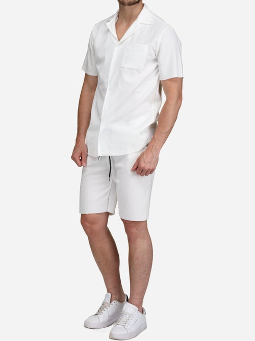 Conjunto de camisa y pantalón corto con textura - Frilivin - Kiabi Conjunto de camisa y pantalón corto con textura - Frilivin - Kiabi
