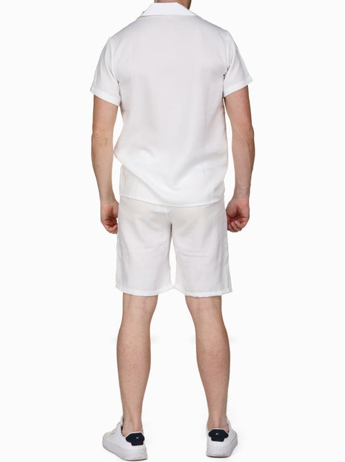 Conjunto de camisa y pantalón corto liso con textura - Frilivin - Kiabi Conjunto de camisa y pantalón corto liso con textura - Frilivin - Kiabi
