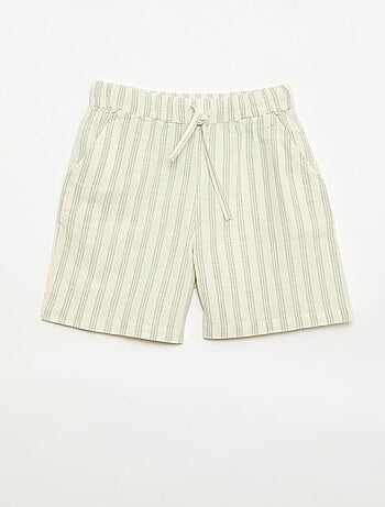 Conjunto de camisa y short de rayas