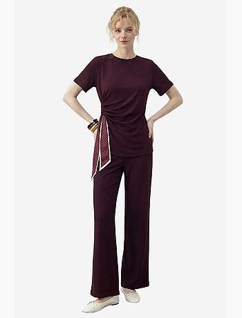 Conjunto de camiseta de cuello redondo y pantalón de pernera ancha lucci