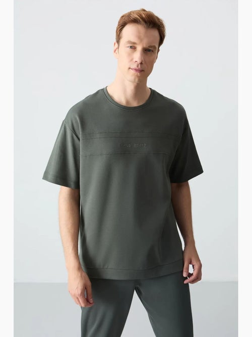 Conjunto de camiseta oversize y pantalón para hombre tommy - Kiabi Conjunto de camiseta oversize y pantalón para hombre tommy - Kiabi