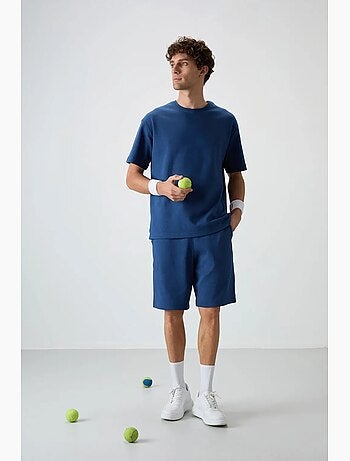 Conjunto de camiseta oversize y shorts tommy