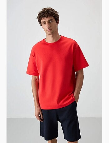 Conjunto de camiseta oversize y shorts tommy