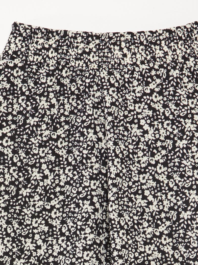 Conjunto de camiseta + pantalón vaporoso con estampado de flores - 2 piezas NEGRO - Kiabi