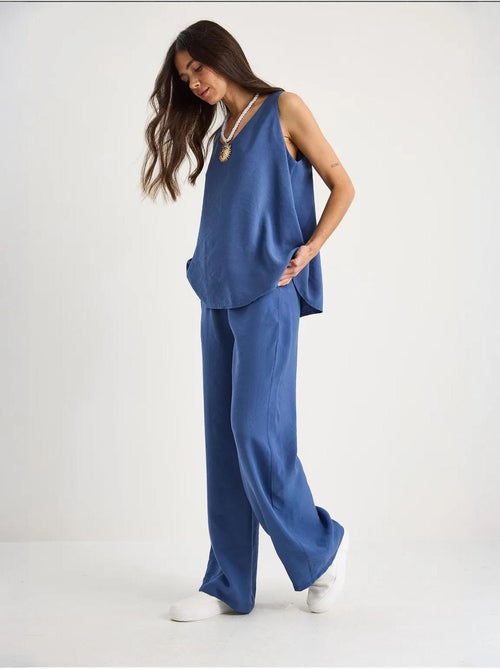 Conjunto de dos piezas con blusa de tirantes y cuello en v y pantalón palazzo lucci - Kiabi Conjunto de dos piezas con blusa de tirantes y cuello en v y pantalón palazzo lucci - Kiabi