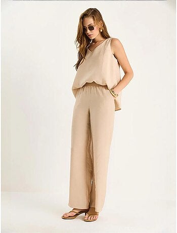 Conjunto de dos piezas con blusa de tirantes y cuello en v y pantalón palazzo lucci