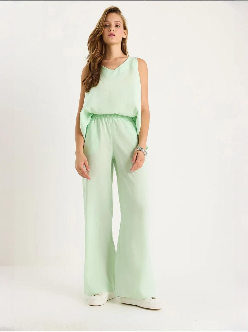 Conjunto de dos piezas con blusa de tirantes y cuello en v y pantalón palazzo lucci Verde menta - Kiabi