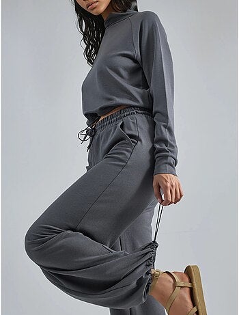 Conjunto de dos piezas con cintura alta, cuello alto y pierna ancha hiccup
