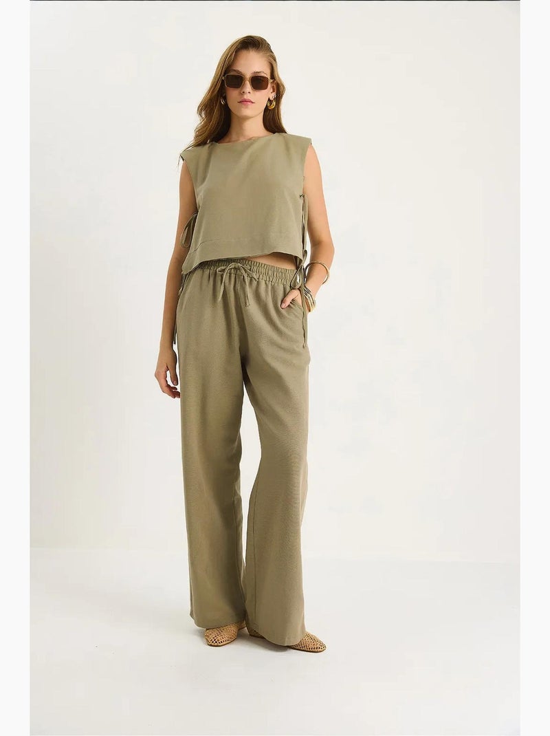 Conjunto de dos piezas con cuello redondo, cierre de lazo y pantalones de pierna ancha lucci Verde caqui - Kiabi