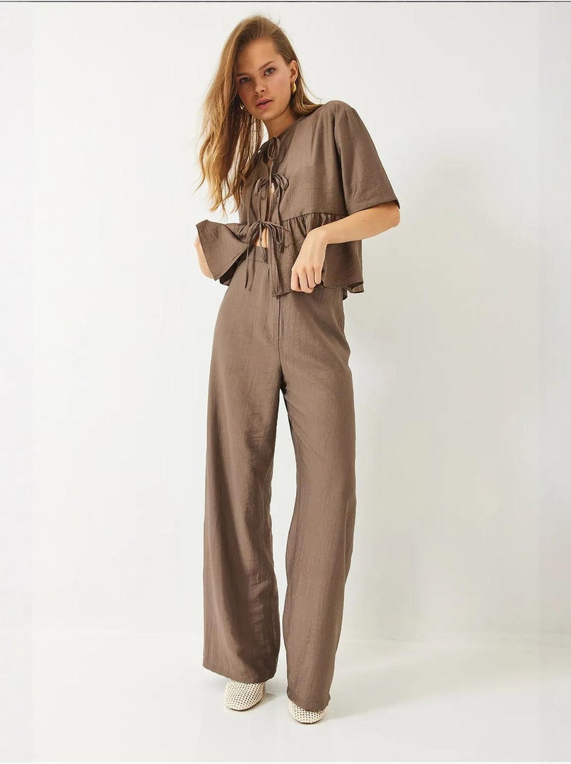 Conjunto de dos piezas de blusa y pantalón de manga corta con detalle de lazo lucci Camel - Kiabi