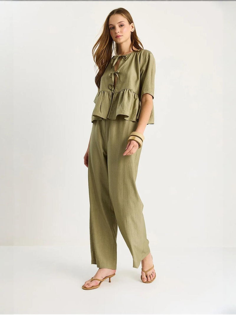 Conjunto de dos piezas de blusa y pantalón de manga corta con detalle de lazo lucci Caqui - Kiabi