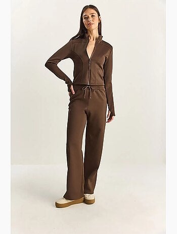 Conjunto de dos piezas de cintura alta con cuello alto y pantalones de pierna ancha lucci