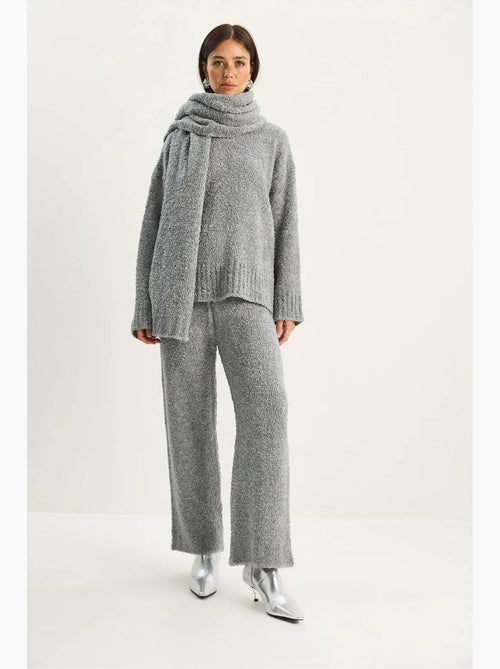 Conjunto de dos piezas de punto acanalado extragrande con pantalones de cintura alta lucci - Kiabi
