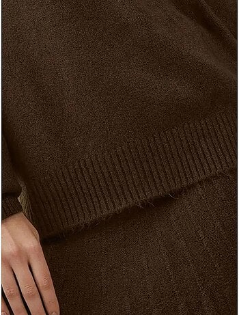 Conjunto de dos piezas de punto con falda y suéter bdart