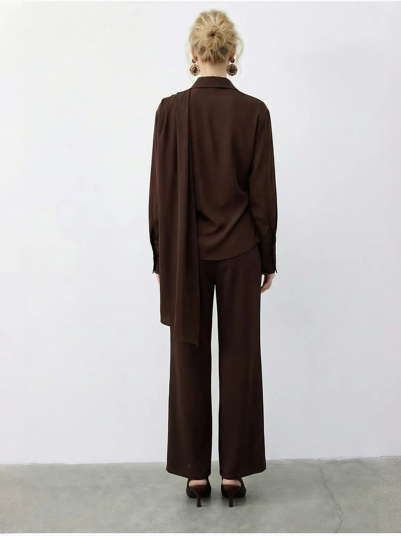 Conjunto de dos piezas de talle alto y pierna ancha con cuello de camisa. Lucci Marrón oscuro - Kiabi