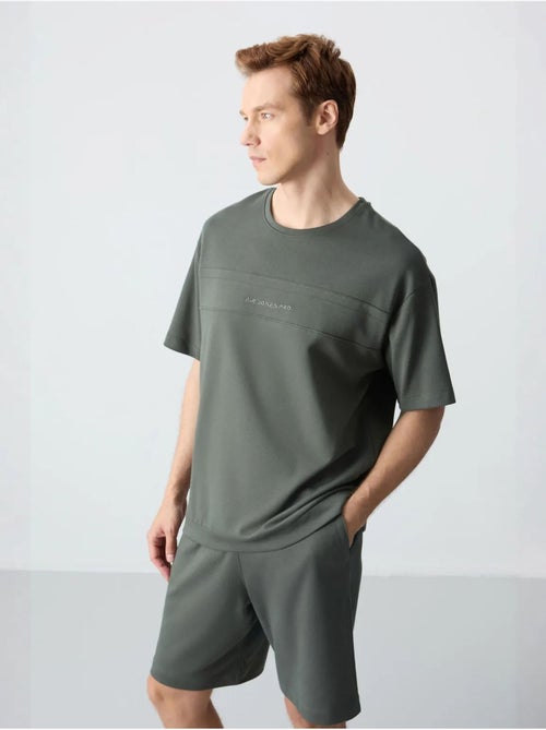 Conjunto de hombre de camiseta oversize y shorts de mezcla de algodón tommy - Kiabi