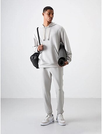 Conjunto de hombre de sudadera con capucha y pantalón tommy