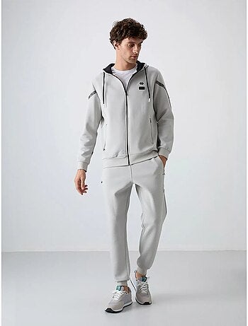 Conjunto de hombre de sudadera con capucha y pantalón tommy